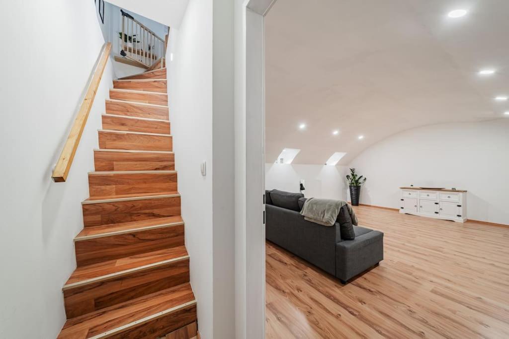 117 M² Near Nussdorferstrasse Apartment Виена Екстериор снимка