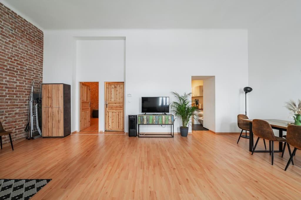 117 M² Near Nussdorferstrasse Apartment Виена Екстериор снимка
