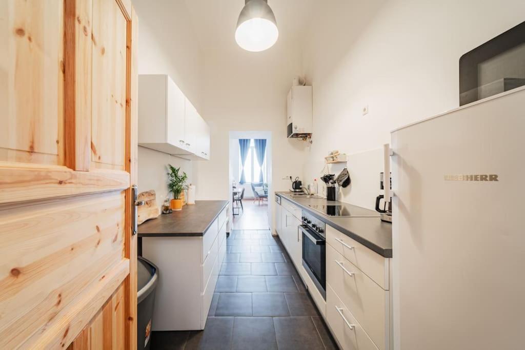 117 M² Near Nussdorferstrasse Apartment Виена Екстериор снимка